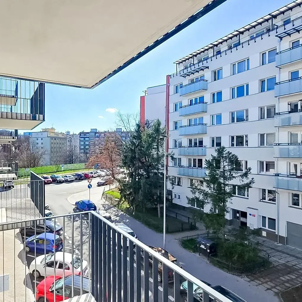 Balcony; view, natural light