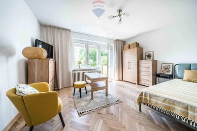 Chambre; parquet, lumière naturelle, style moderne