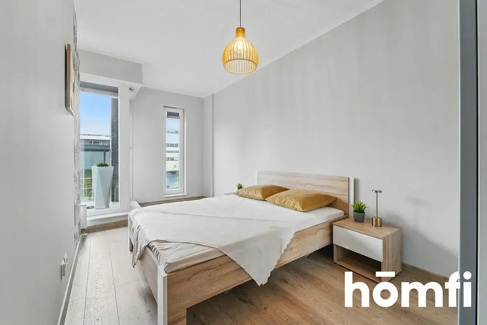 Chambre; parquet, lumière naturelle, style moderne