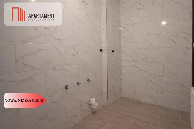 Toilettes; carrelage, rénové