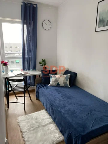 Bedroom; wood floor, natural light
