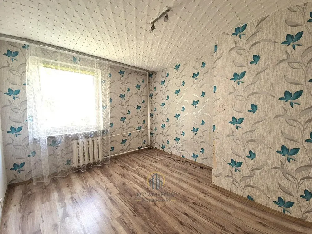Camera da letto; pavimento in legno, luce naturale