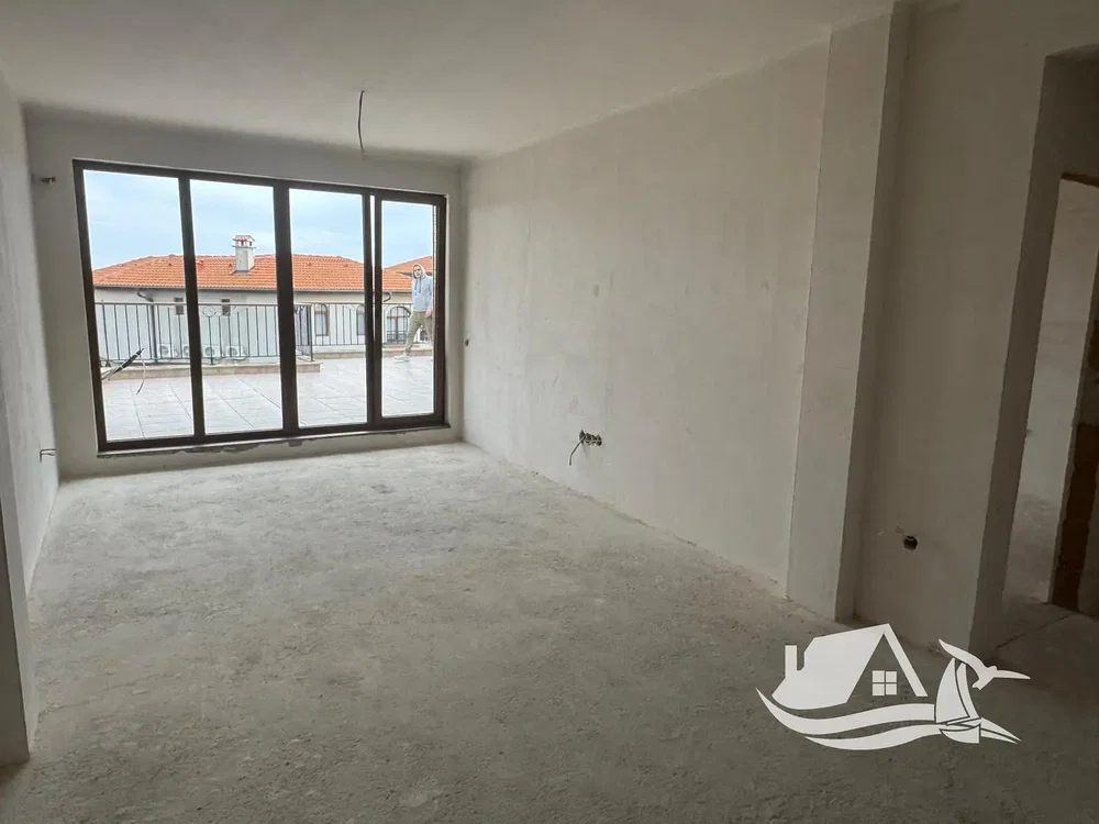 Otro; necesita renovación, luz natural