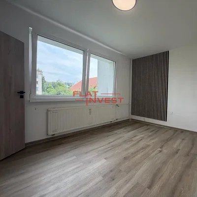 Living room; wood floor, natural light, view
