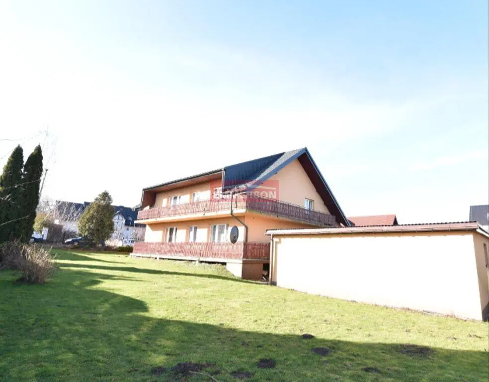 Haus und umgebung