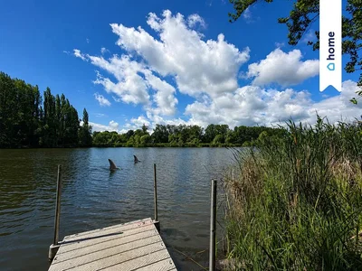 Casa e arredores; vista, luz natural