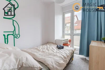 Spavaća soba; prirodno svjetlo, moderni stil