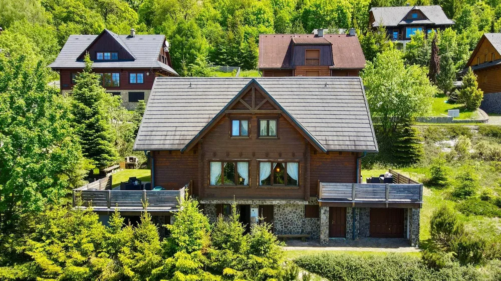 House and surroundings; natural light, view