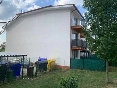 House and surroundings