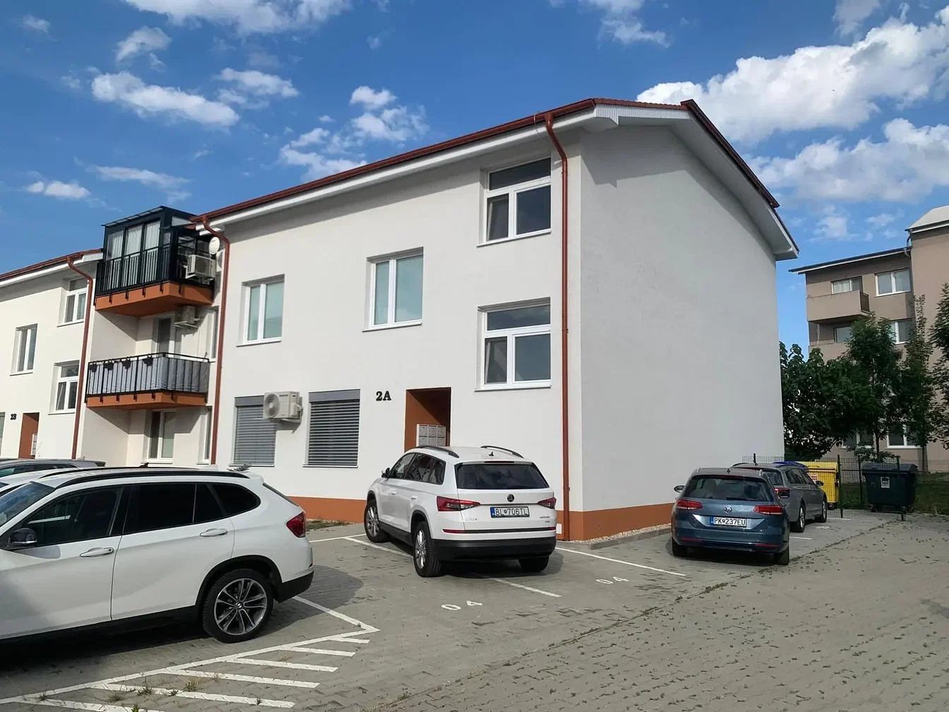 House and surroundings