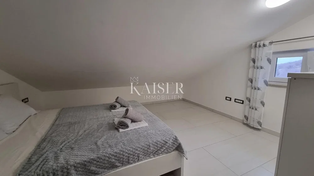 Bedroom; tile floor, natural light