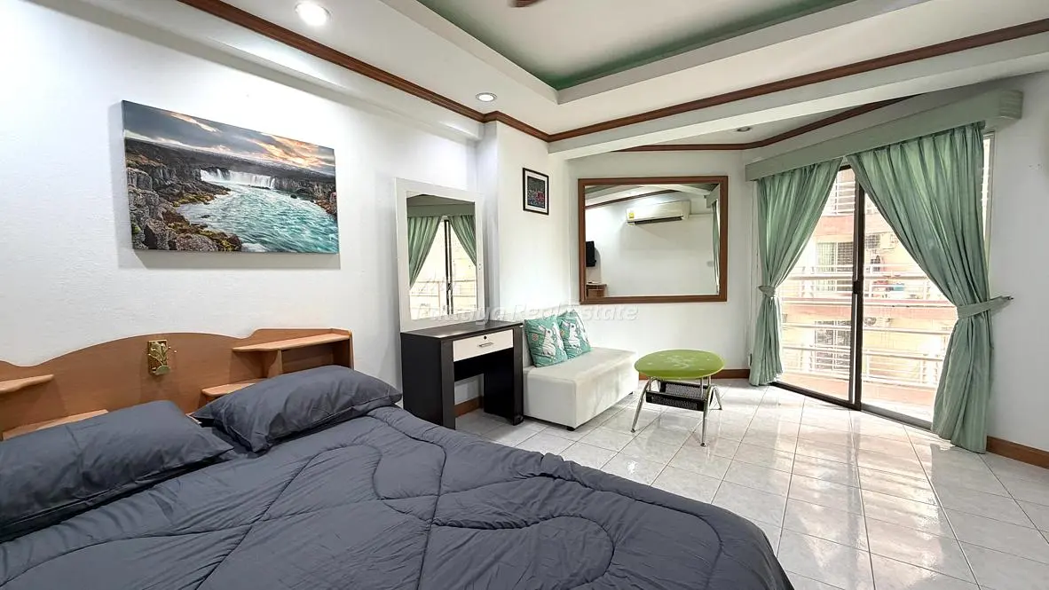 Schlafzimmer; tageslicht, fliesenboden