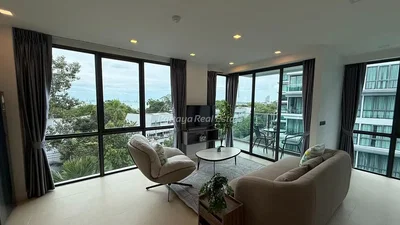Living room; view, natural light