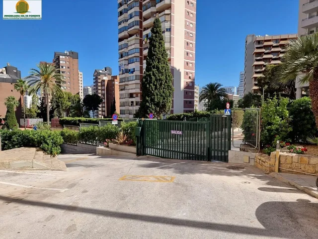 Casa y alrededores