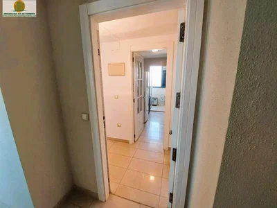 Σαλόνι; πλακάκια