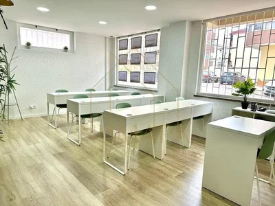 Autre; lumière naturelle, parquet, style moderne