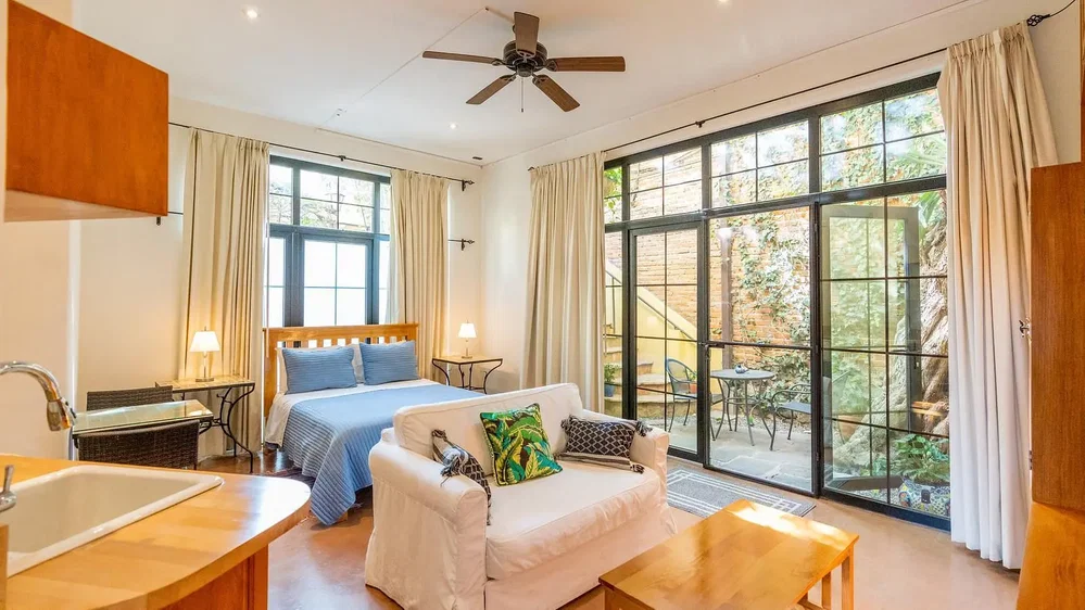 Schlafzimmer; tageslicht, moderner stil