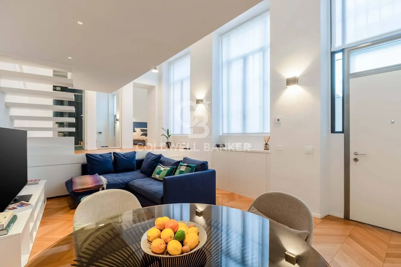 Salon; parquet, lumière naturelle, style moderne