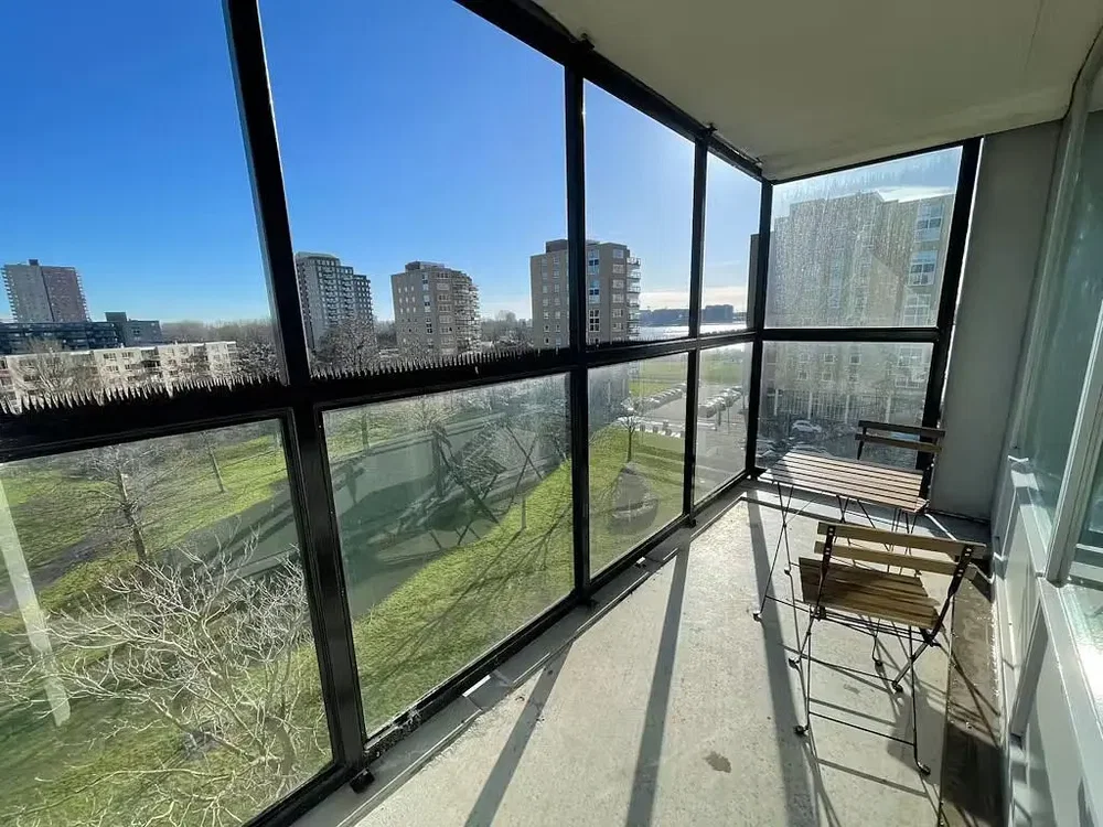Balkon; manzara, doğal ışık