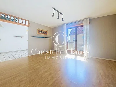 Salon; parquet, lumière naturelle