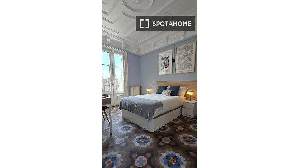 Bedroom; natural light, modern style, high ceiling