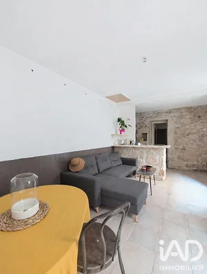 Living room; natural light, modern style