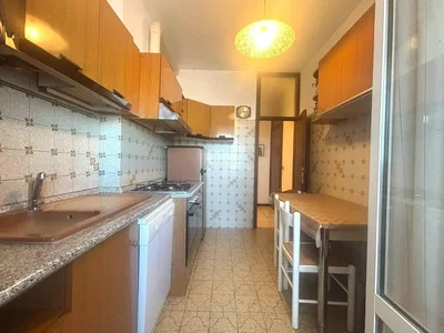Кухиња; плочице, кухињски апарати