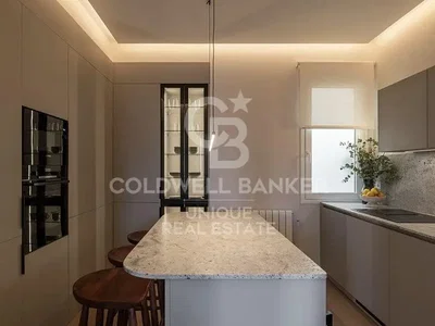 Keuken; keukenapparatuur, natuurlijk licht, moderne stijl