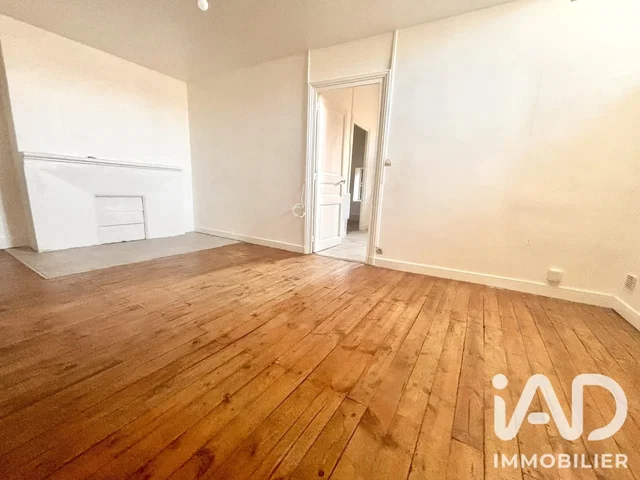 Other; wood floor, natural light