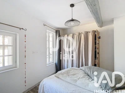 Schlafzimmer; tageslicht, holzbalken