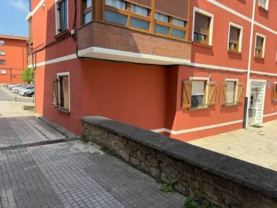 Dům a okolí; výhled