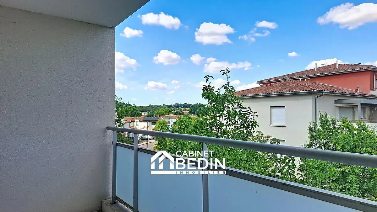 Balkon; výhled, přirozené světlo