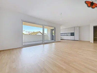 Wohnzimmer; holzboden, tageslicht, küchengeräte