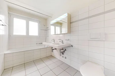 Bathroom; tile floor, natural light