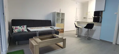 Oturma odası; mutfak aletleri, doğal ışık, modern stil