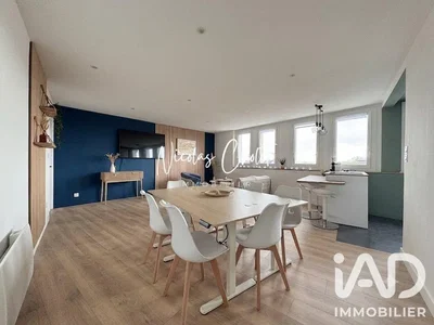 Esszimmer; holzboden, tageslicht, moderner stil, küchengeräte