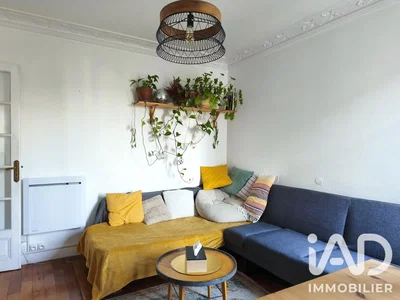Wohnzimmer; holzboden, tageslicht, moderner stil