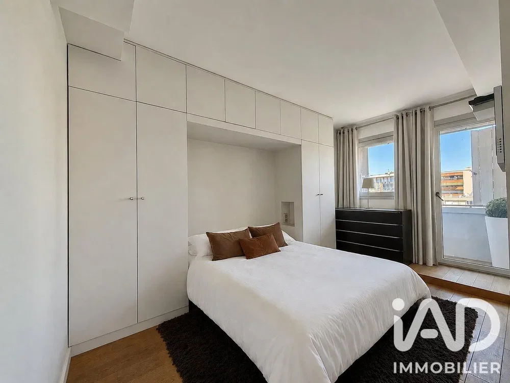 Chambre; parquet, lumière naturelle
