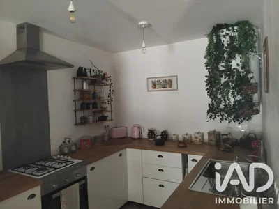 Cocina; electrodomésticos, luz natural
