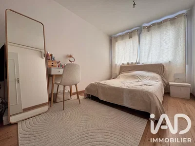 Chambre; parquet, lumière naturelle, style moderne