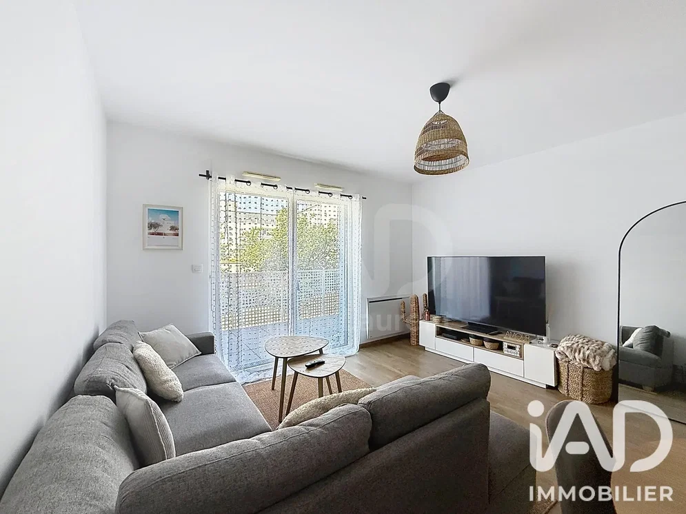 Wohnzimmer; tageslicht, moderner stil