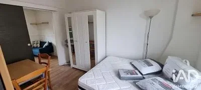 Chambre; parquet, lumière naturelle