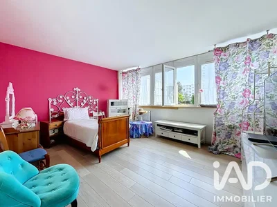 Chambre; parquet, lumière naturelle, style rustique
