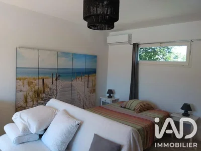 Chambre; lumière naturelle, style moderne