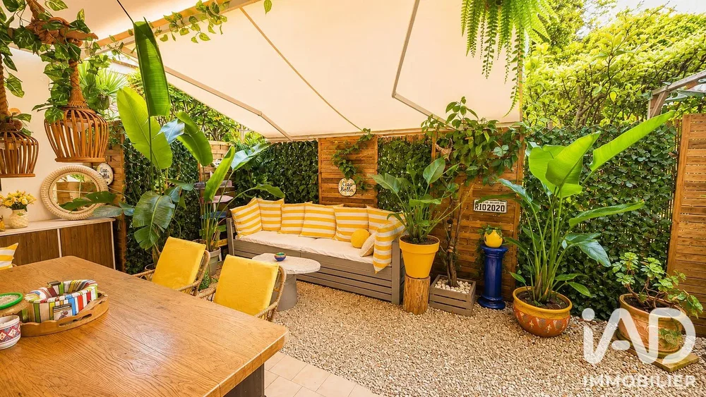 Terrazza; luce naturale, stile moderno