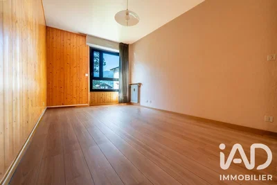 Autre; parquet, lumière naturelle