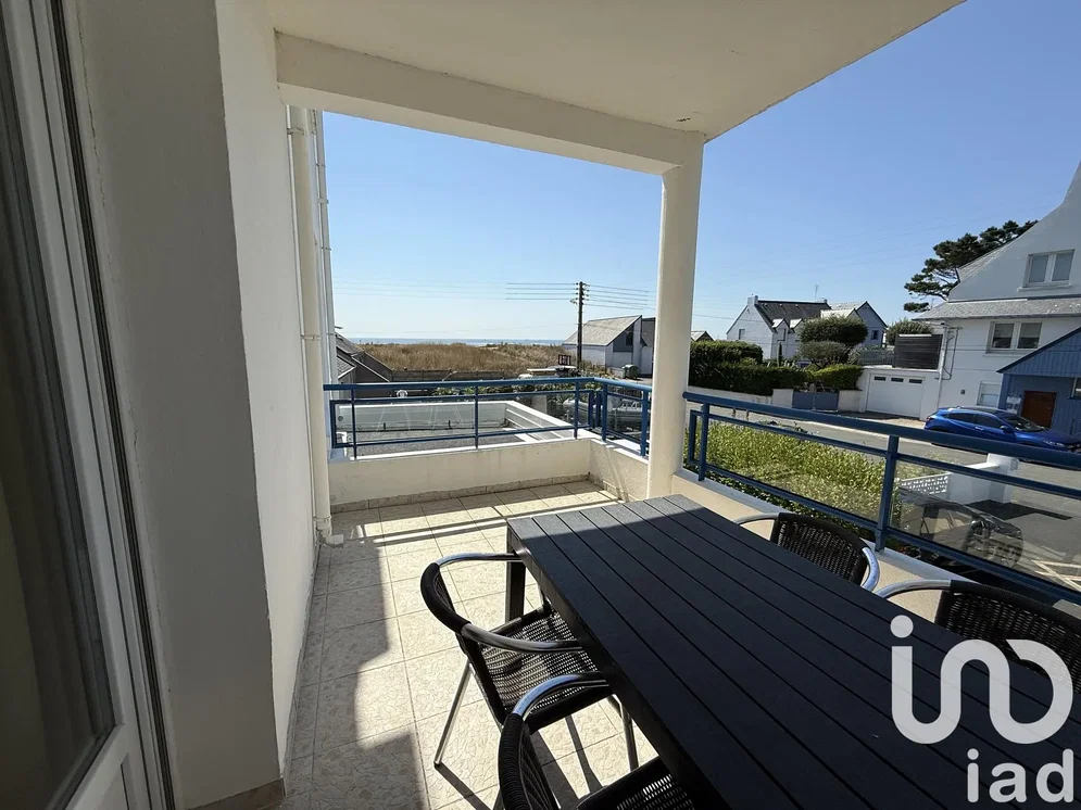 Terrasse; vue, carrelage, lumière naturelle