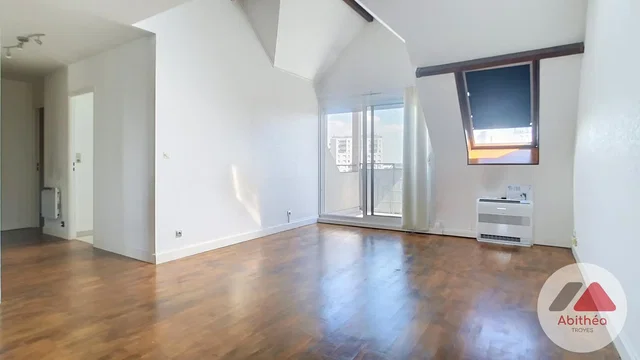 Living room; wood floor, natural light