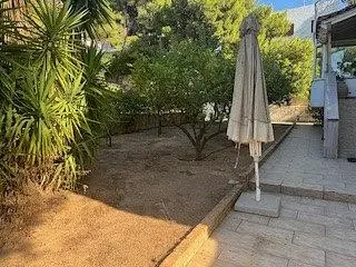 Terrasse; lumière naturelle, poutres en bois