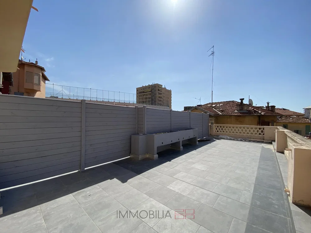 Terrasse; fliesenboden, tageslicht